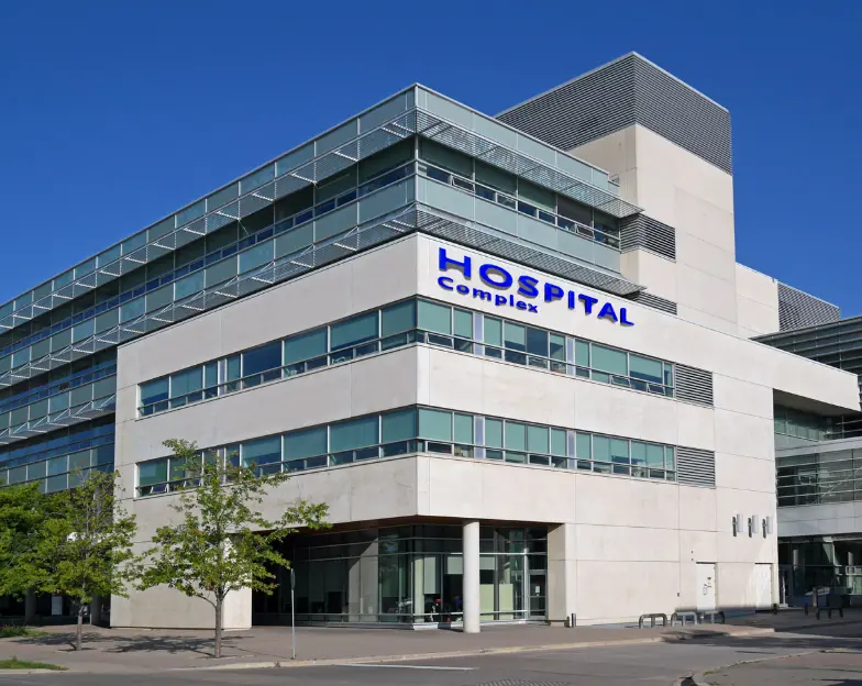 Medical and dental marketing in UAE: Exterior of a multi-storey hospital building for the healthcare groups section, supporting local search and Google Maps